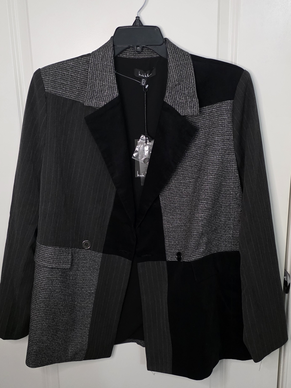 Nicole Miller Black & Gray Mixed-Texture Blazer